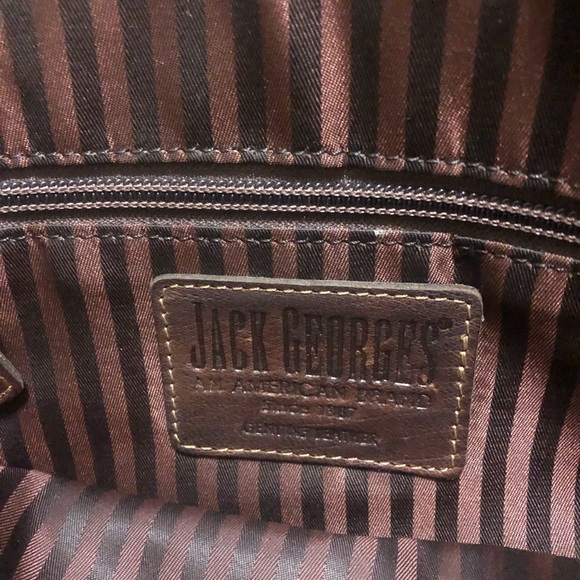 Jack George’s crossbody leather saddle bag - Picture 4 of 4